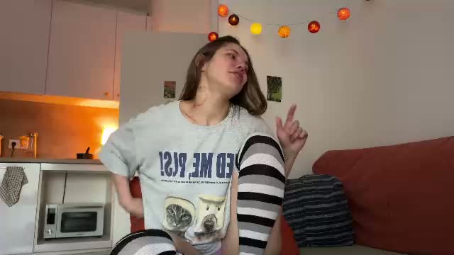 di_n_alex — Chaturbate live show, 2026-10-22 14:26